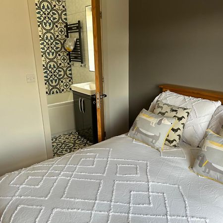 The Oaks, Luxury 2 Bedroom Cottage In A Peaceful Location Haughley ภายนอก รูปภาพ